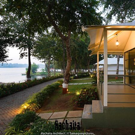 סילבאסה White Feather Resort Kauncha מראה חיצוני תמונה