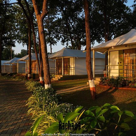 סילבאסה White Feather Resort Kauncha מראה חיצוני תמונה