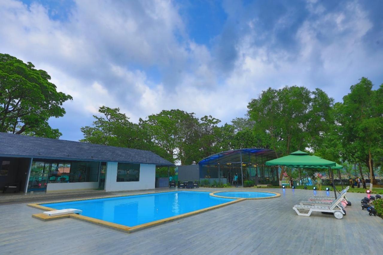 סילבאסה White Feather Resort Kauncha מראה חיצוני תמונה