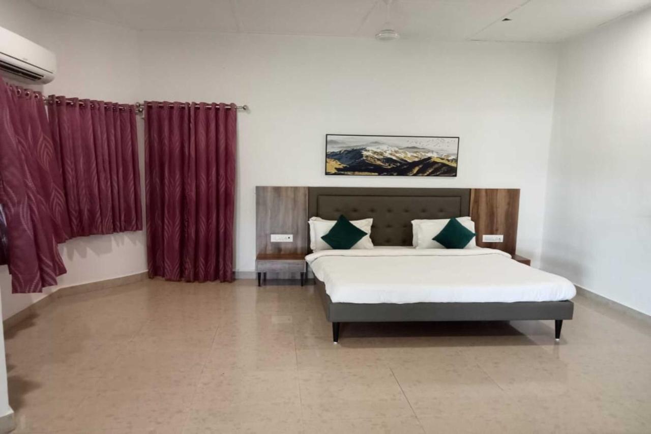 סילבאסה White Feather Resort Kauncha מראה חיצוני תמונה