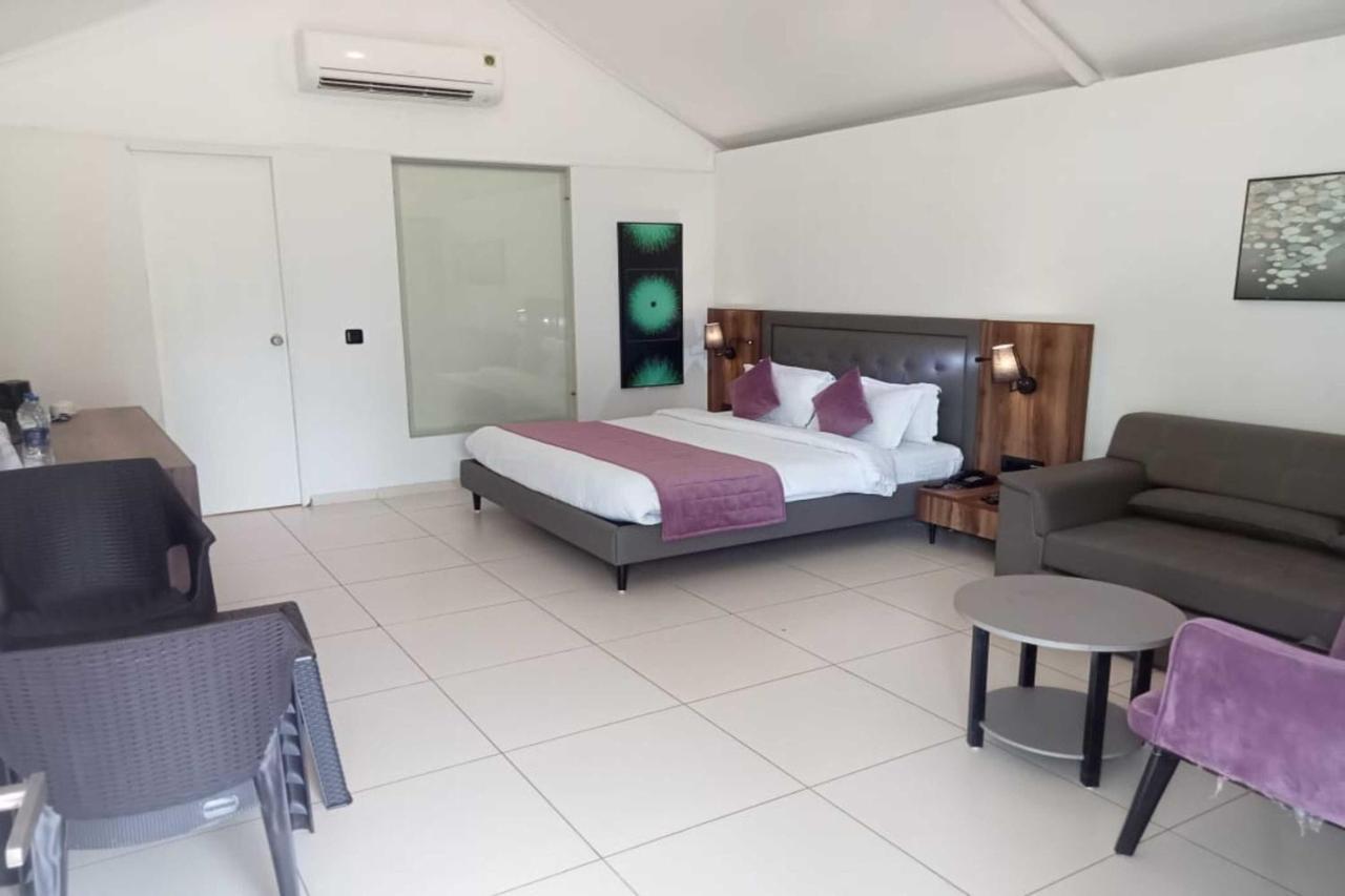 סילבאסה White Feather Resort Kauncha מראה חיצוני תמונה