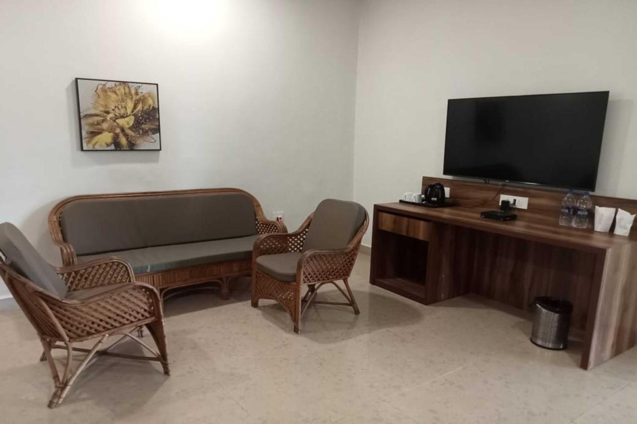 סילבאסה White Feather Resort Kauncha מראה חיצוני תמונה