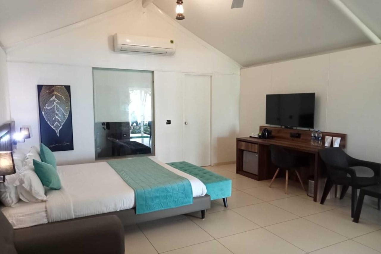סילבאסה White Feather Resort Kauncha מראה חיצוני תמונה