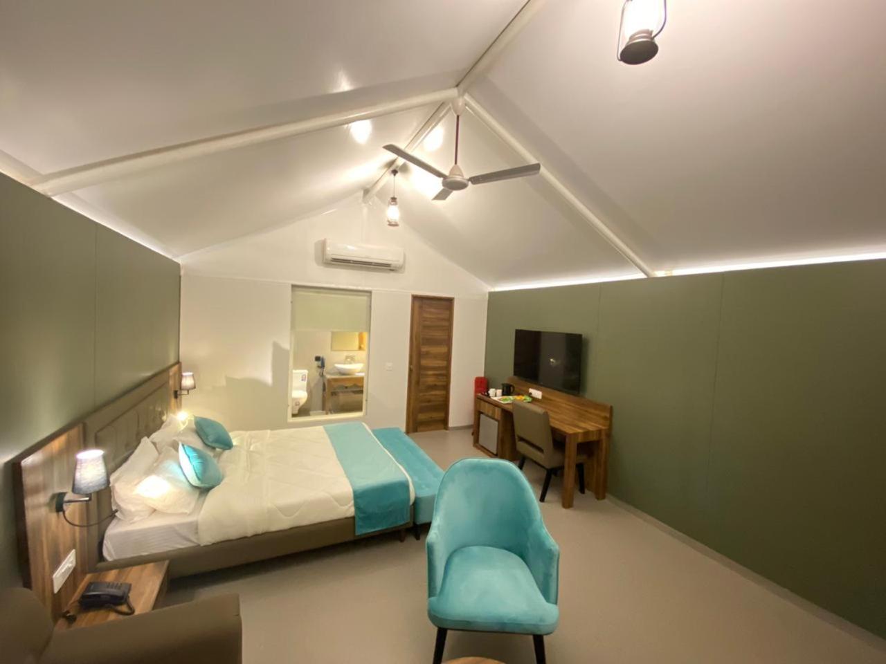 סילבאסה White Feather Resort Kauncha מראה חיצוני תמונה